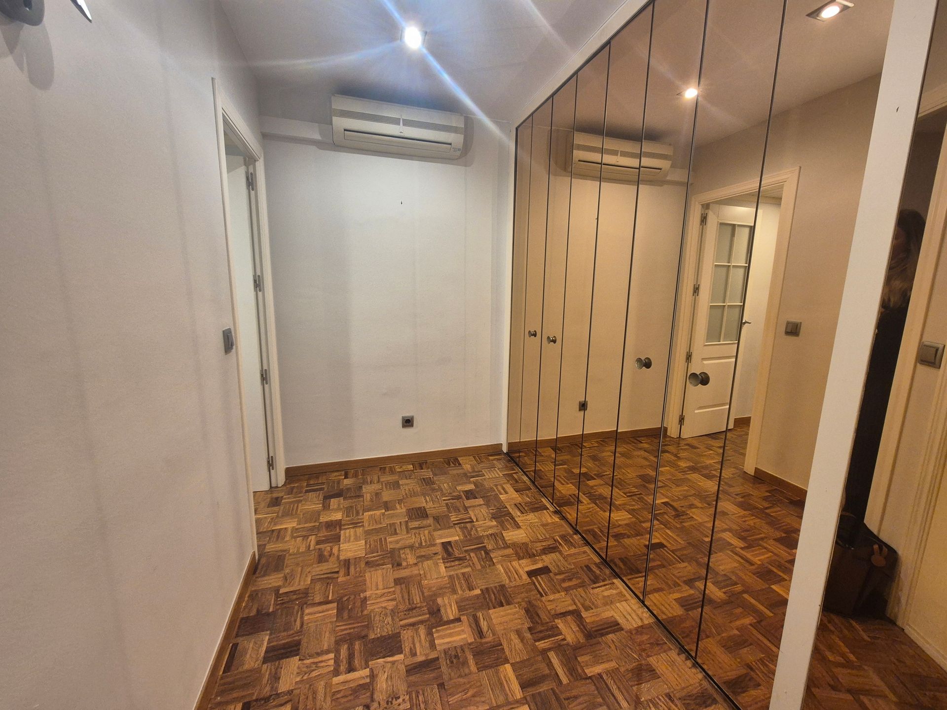 Venta: piso alto con balcon · Foto 24