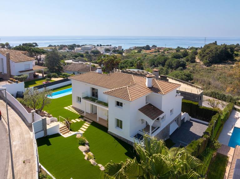Venta: Casa unifamiliar reformada en Alella