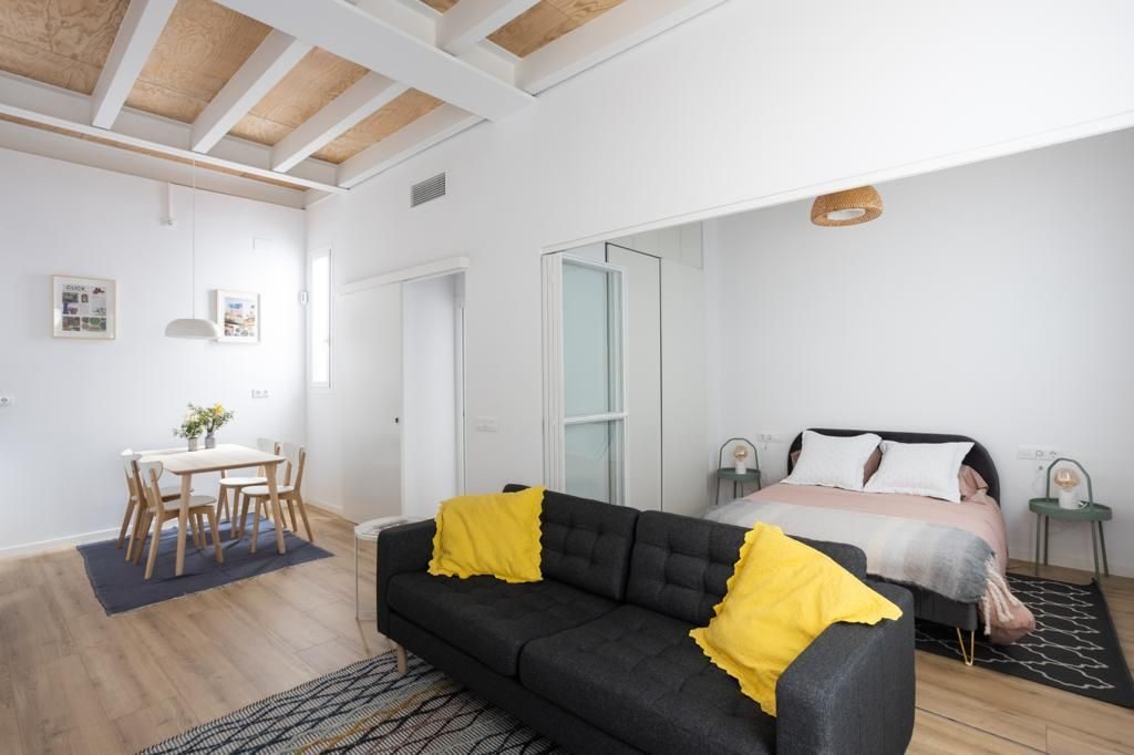 Venta: Casita loft en Les Corts con terraza superior