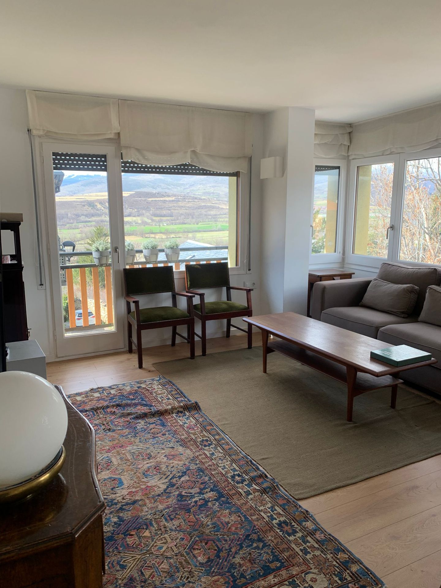 alquiler piso 4 habitaciones en  puigcerda