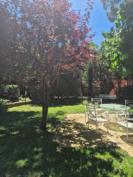 Venta: Piso a 4 vientos en finca con jardin comunitario