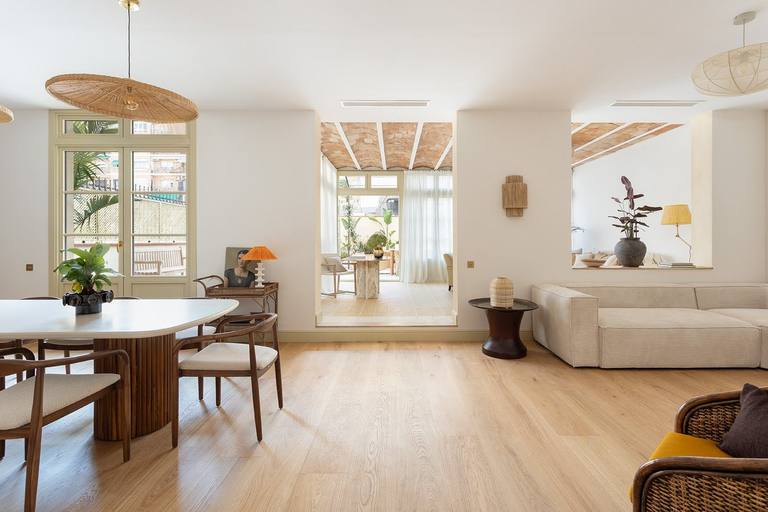 Venta:  Piso de lujo reformado en Paseo San Juan