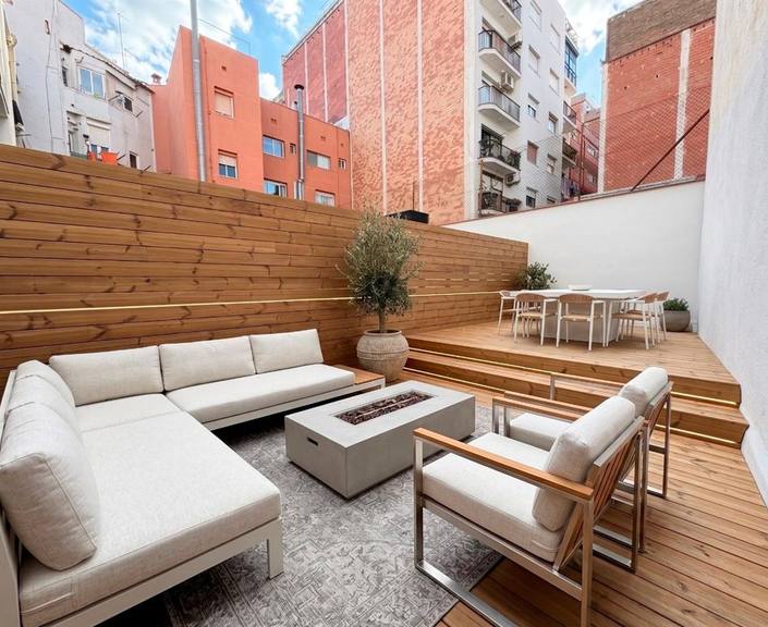 Principal reformado con terraza