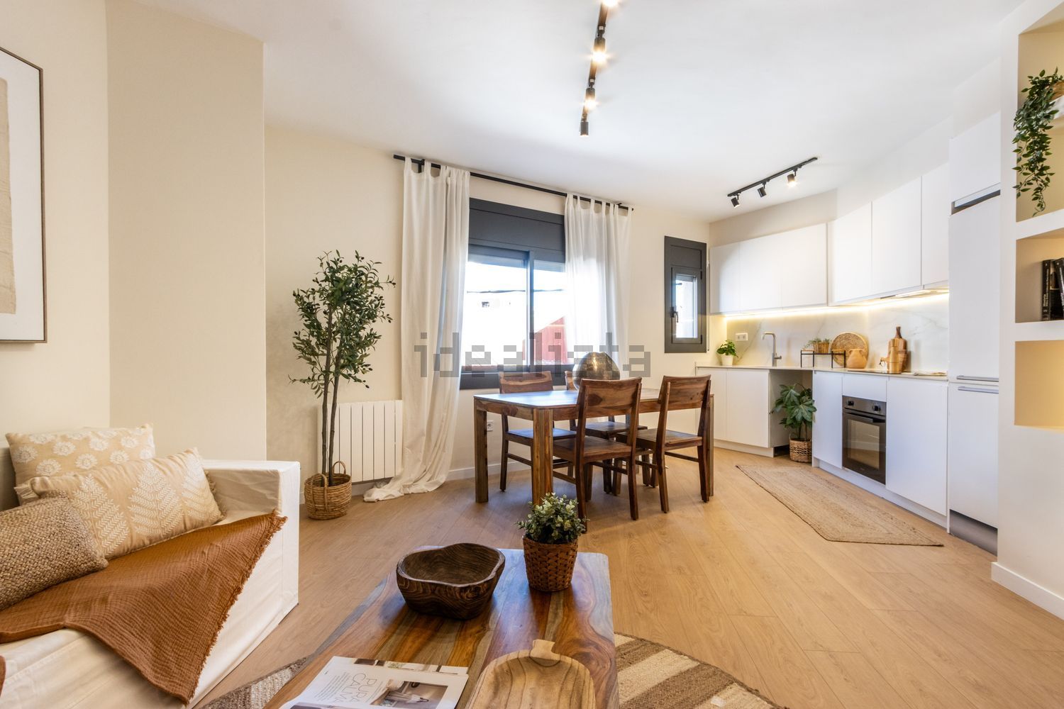 Chalet adosado en Calle del Bruc, 155, Ca n'Aurell, Terrassa · Foto 8