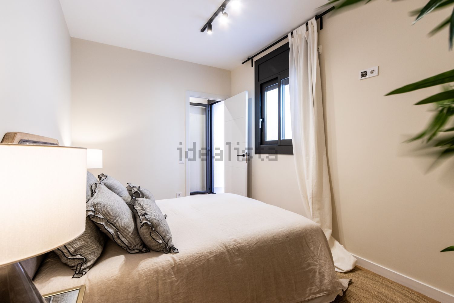 Chalet adosado en Calle del Bruc, 155, Ca n'Aurell, Terrassa · Foto 16