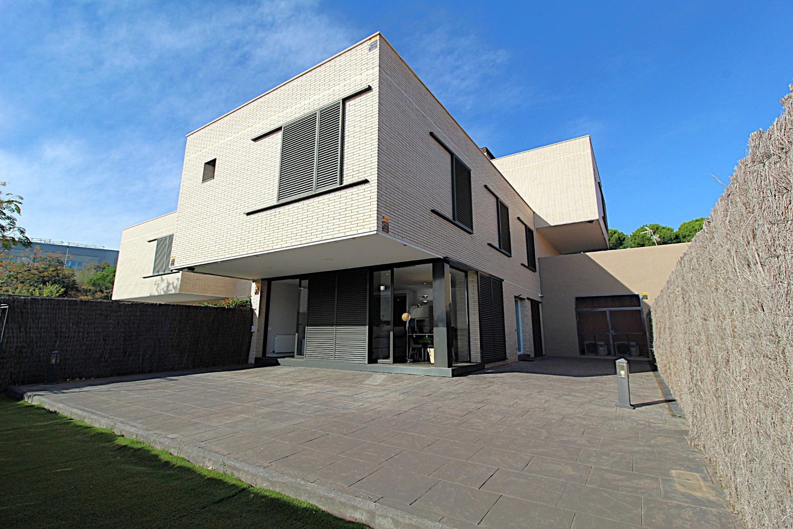 Espectacular Casa en Urb.Vallveric, Mataró - Tu Paraíso Espera