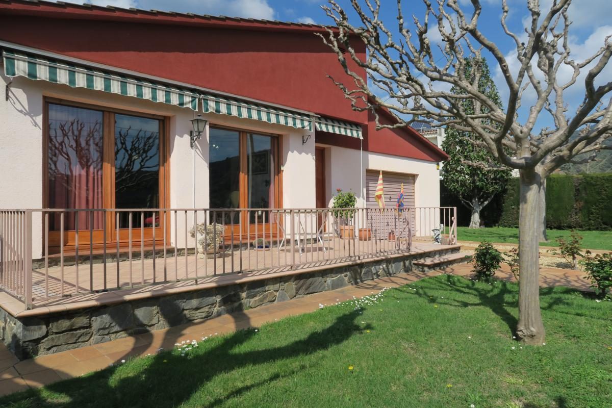 Casa amb jardí a sant esteve
