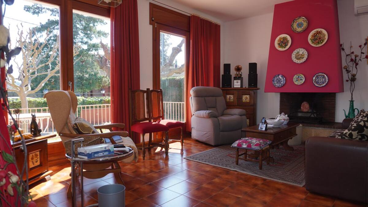 Casa amb jardí a sant esteve · Foto 5