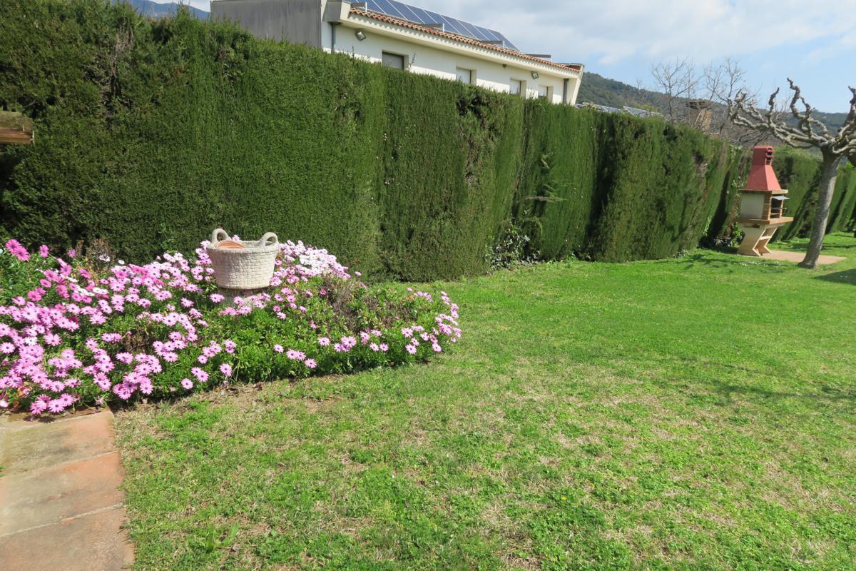 Casa amb jardí a sant esteve · Foto 44