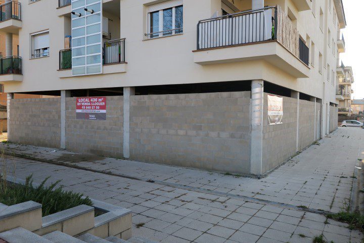 Local 436 m2 al centre venda o lloguer